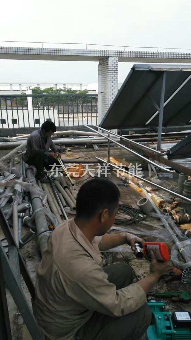東莞市第一中學太陽能熱水系統(tǒng)改造工程 東莞市第一中學太陽能熱水系統(tǒng)改造工程