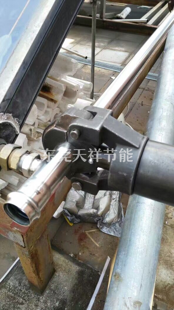 東莞市第一中學太陽能熱水系統(tǒng)改造工程 東莞市第一中學太陽能熱水系統(tǒng)改造工程
