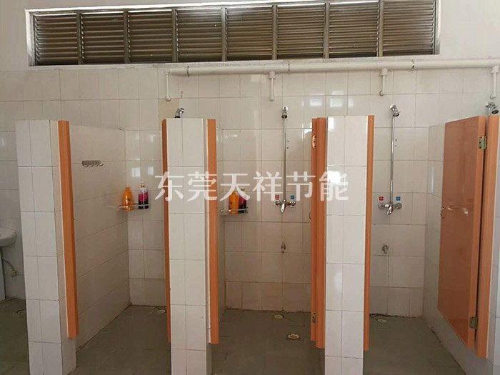 東莞市第一中學(xué)泳池淋浴房空氣能熱泵熱水 東莞市第一中學(xué)泳池淋浴房空氣能熱泵熱水